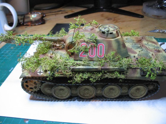 Panzer Lehr Panther at Caen - got the base and figures to finish